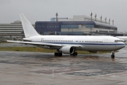 Boeing 767-200