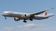 Boeing 777-300